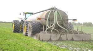 Manure applicator - 1